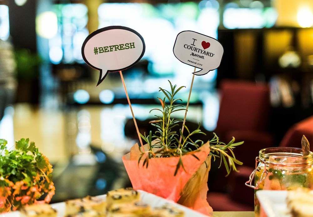 Courtyard By Marriott Prague City Ngoại thất bức ảnh