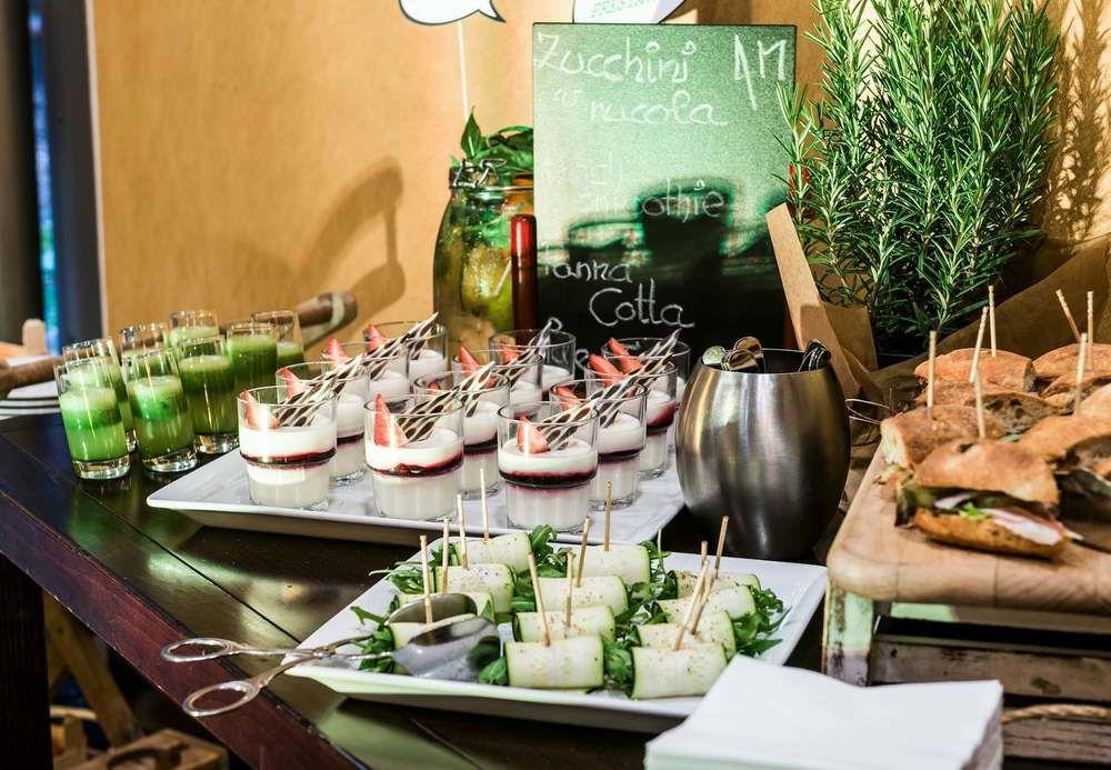 Courtyard By Marriott Prague City Ngoại thất bức ảnh