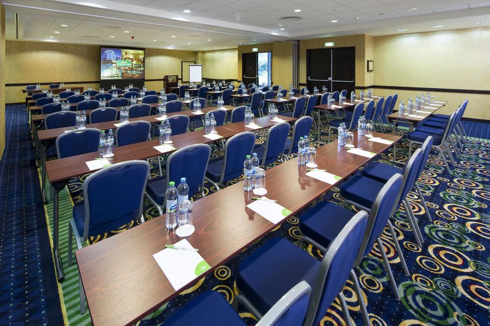 Courtyard By Marriott Prague City Ngoại thất bức ảnh