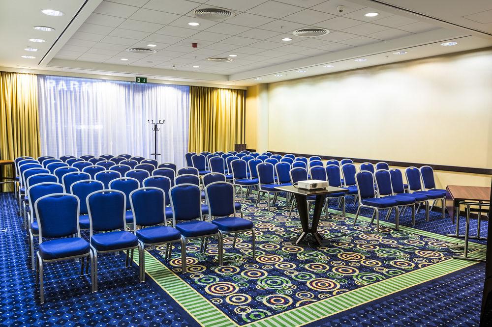 Courtyard By Marriott Prague City Ngoại thất bức ảnh