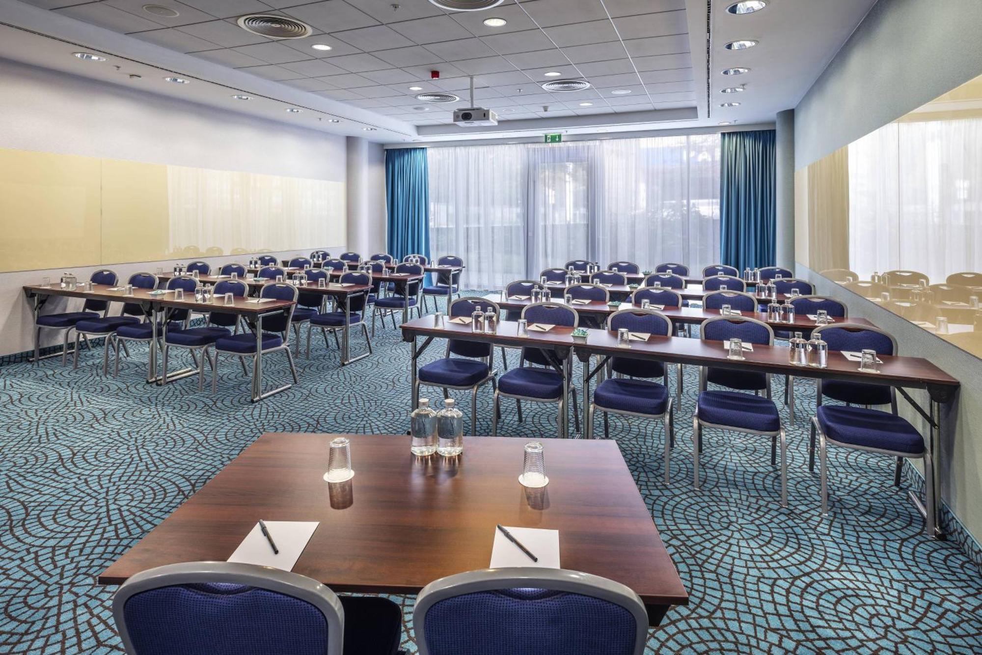 Courtyard By Marriott Prague City Kinh doanh bức ảnh