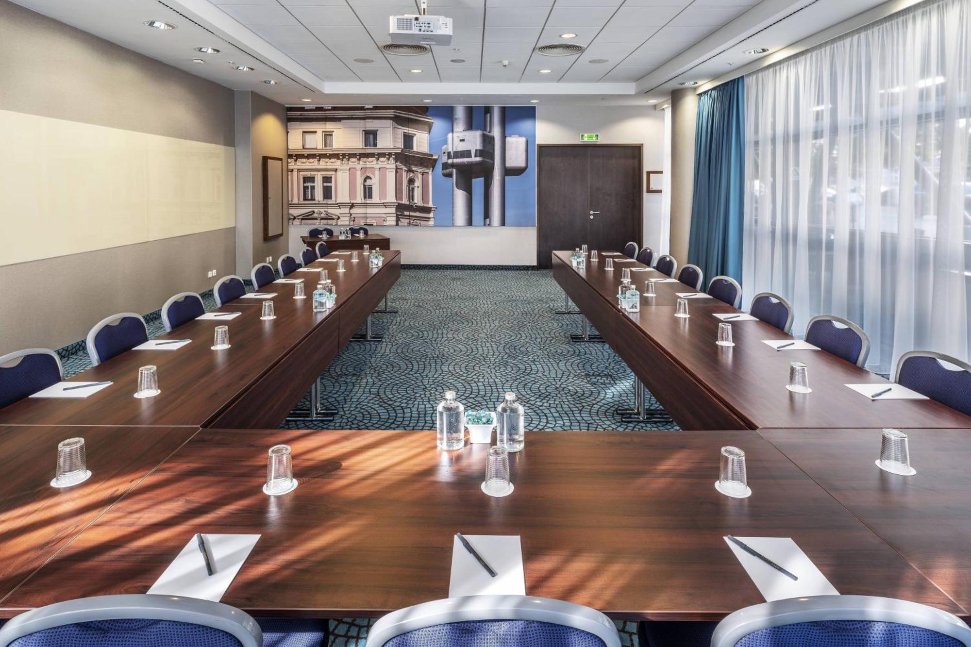 Courtyard By Marriott Prague City Kinh doanh bức ảnh