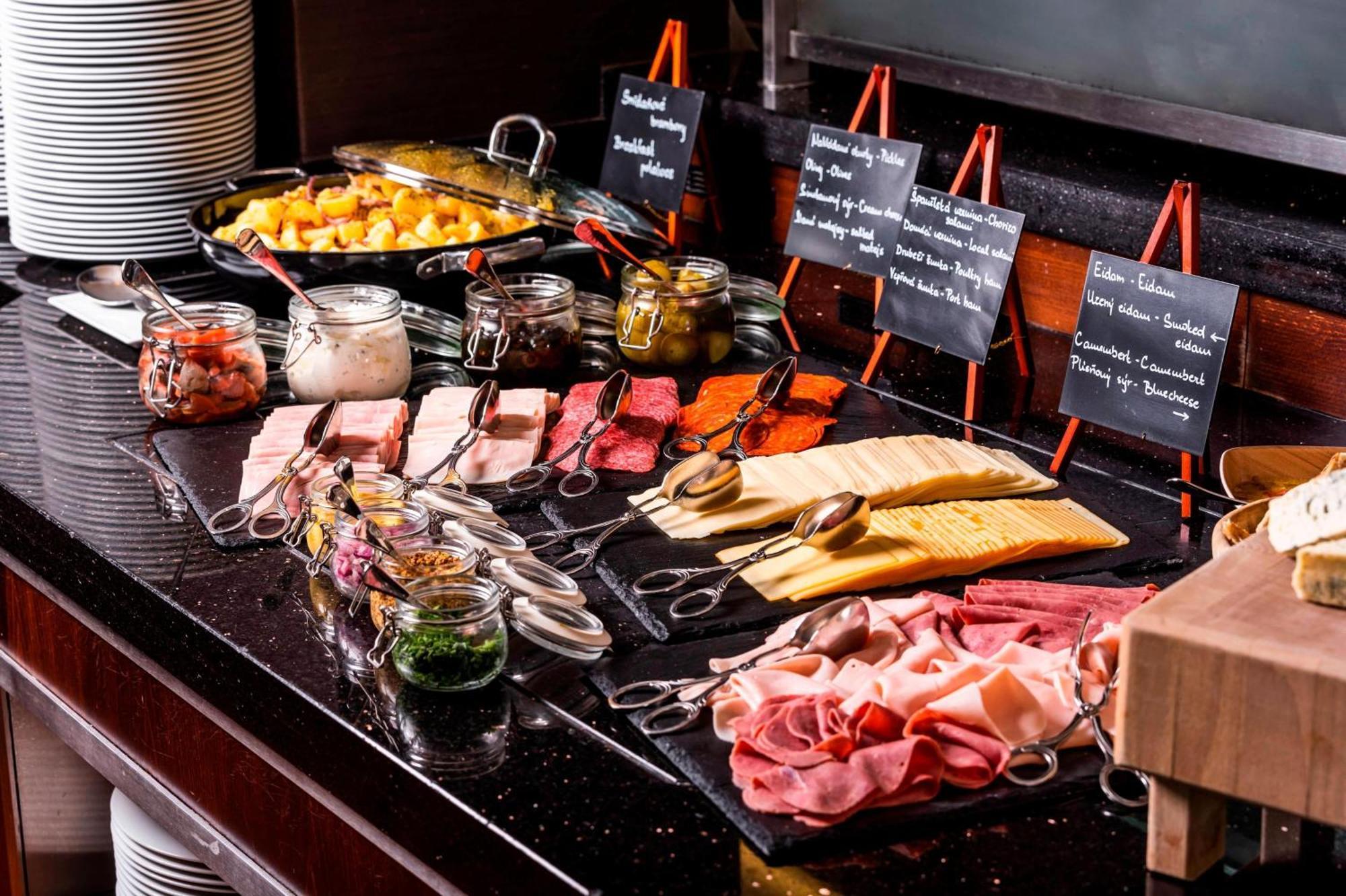 Courtyard By Marriott Prague City Nhà hàng bức ảnh
