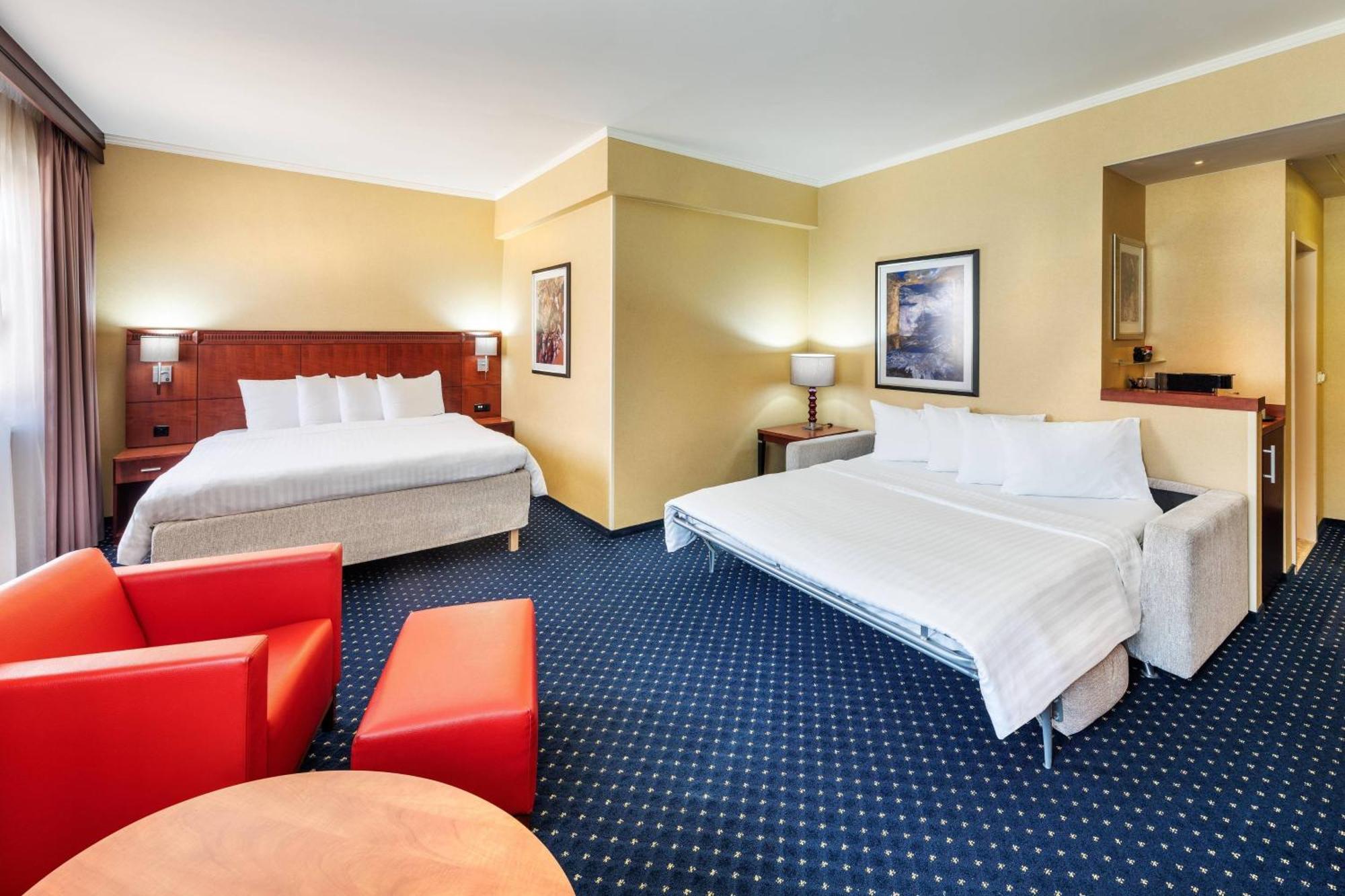Courtyard By Marriott Prague City Ngoại thất bức ảnh